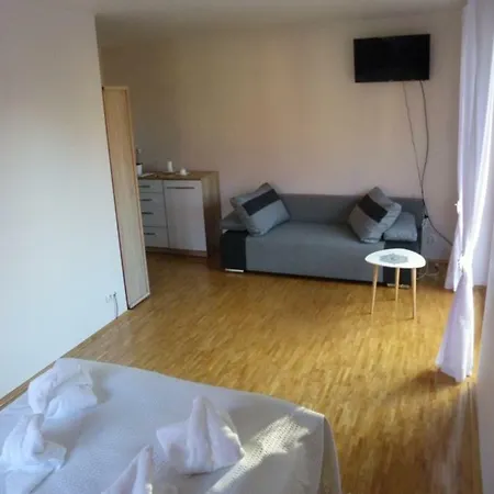 Apartament Asia *
